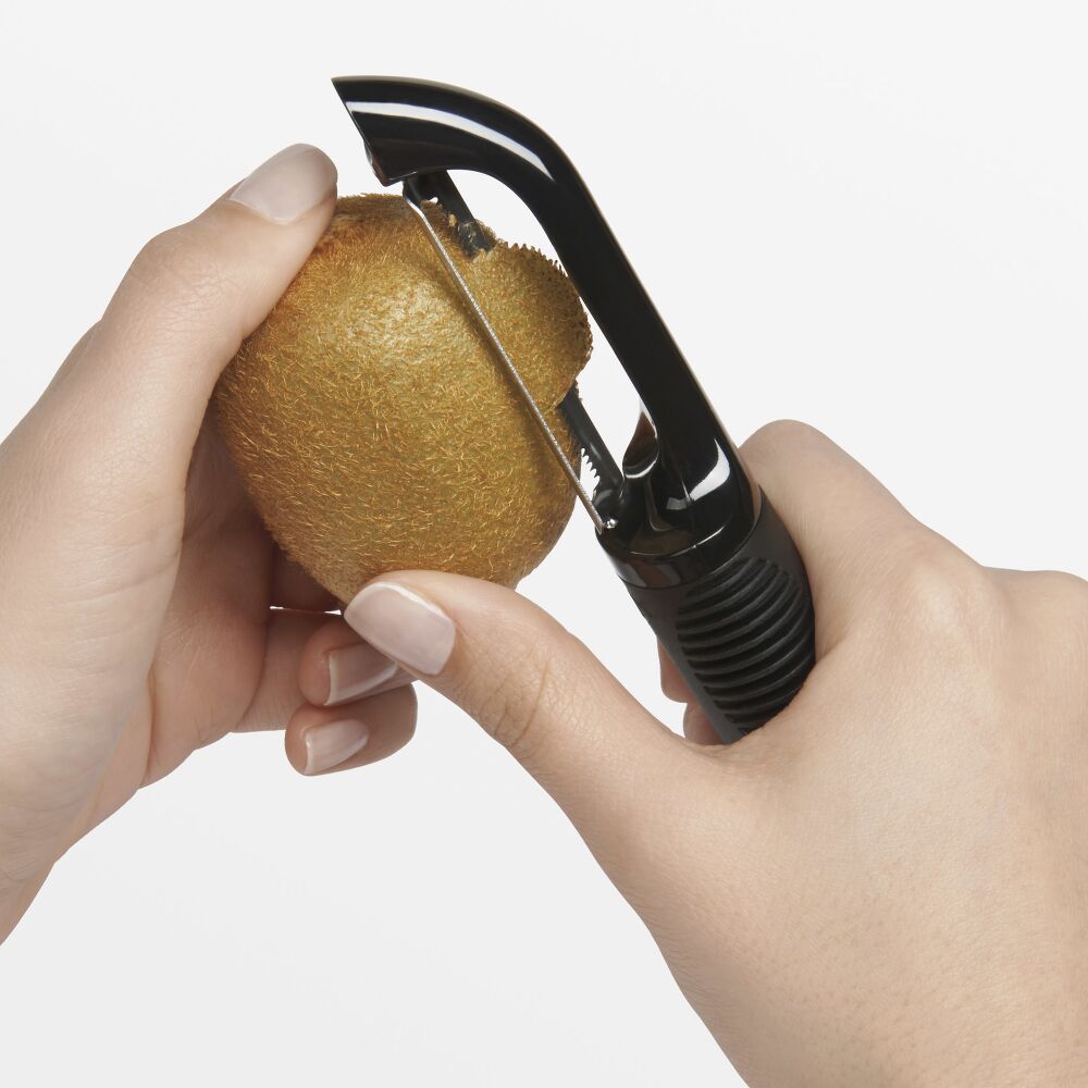 Serrated Peeler Z8