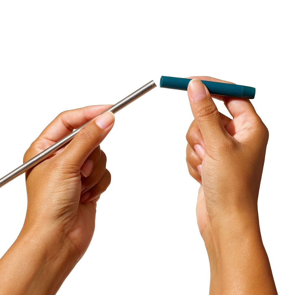 4-Piece Reusable Straw and Brush Set with Case G3