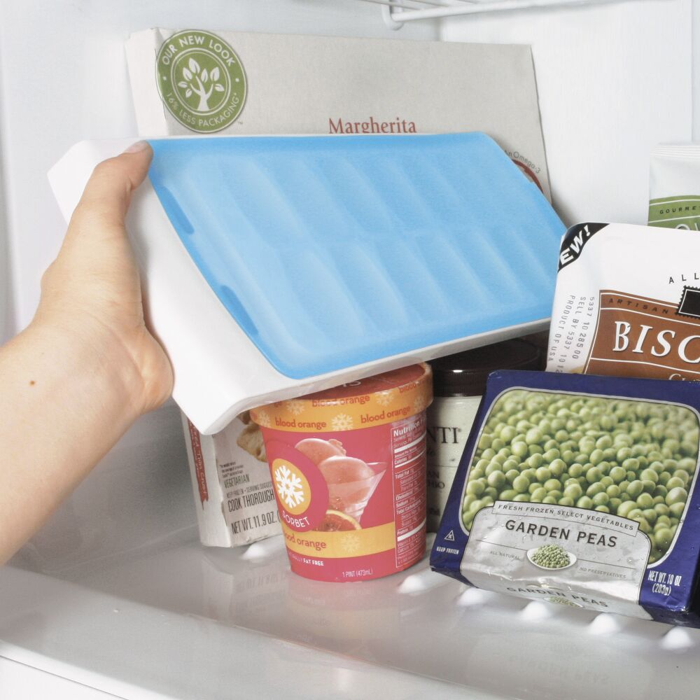 No-Spill Ice Cube Tray E9