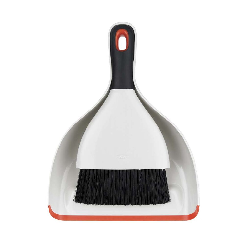 Dustpan & Brush Set F7