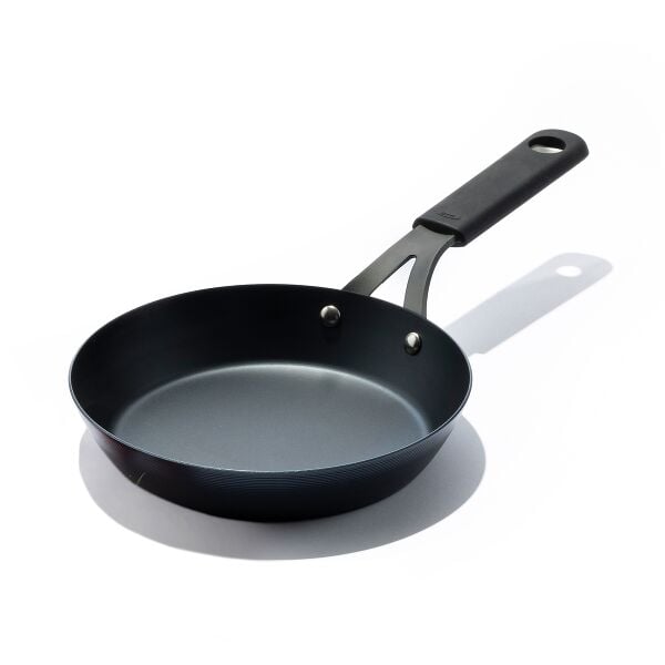 Carbon Steel Obsidian Series 8-Inch Frypan with Silicone Sleeve F6
