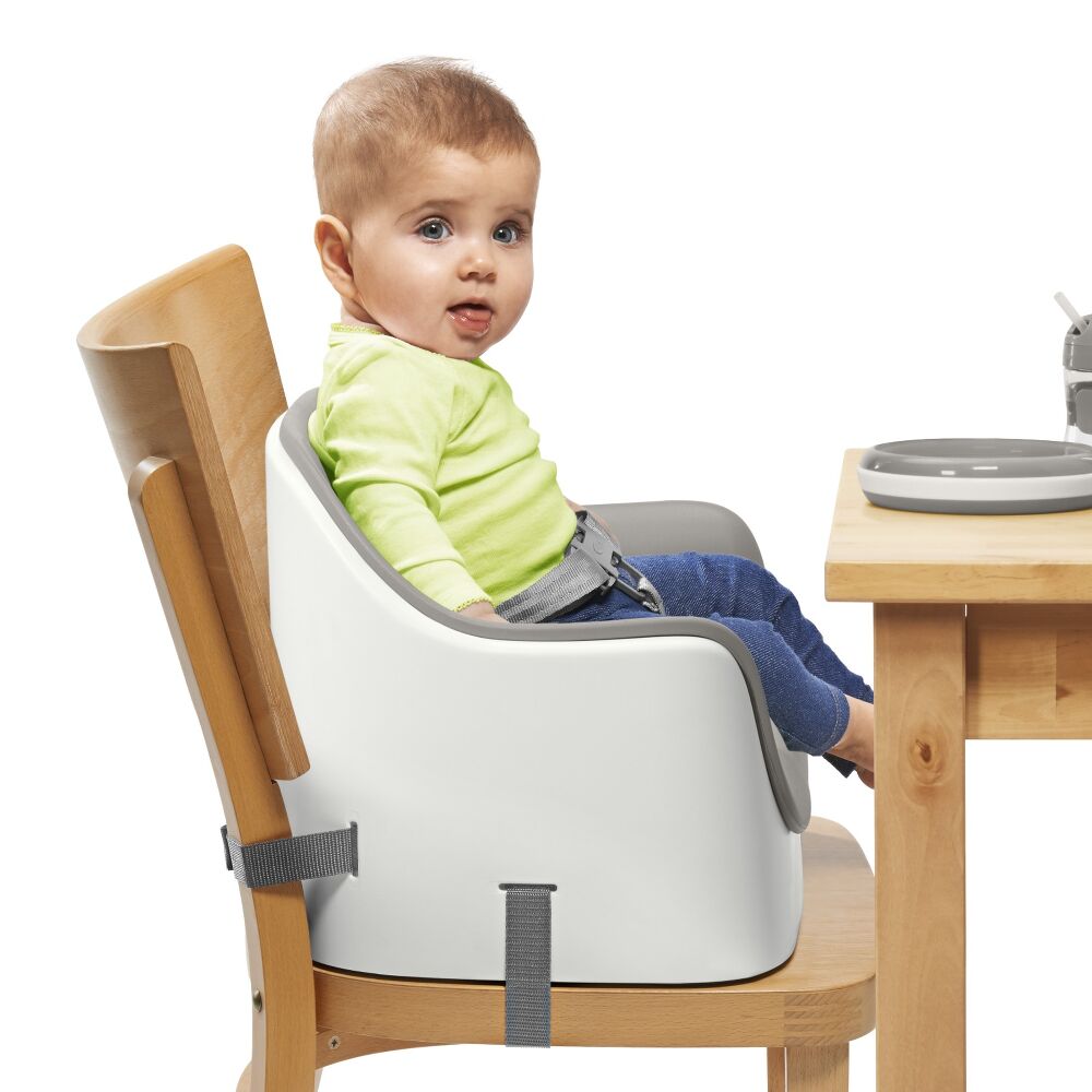 Nest Booster Seat with Removable Cushion G9