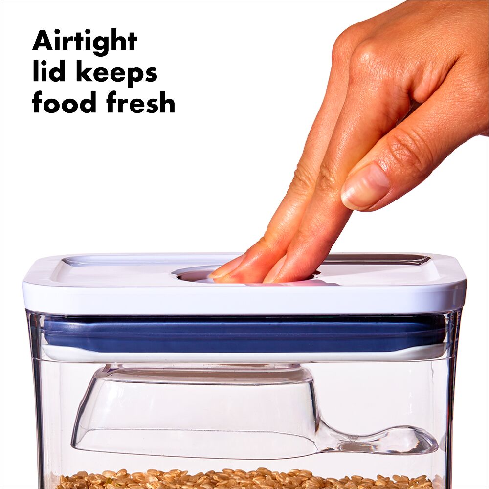OXO Good Grips Pet POP Container – 6.0 Qt/5.7 L with Half Scoop U7