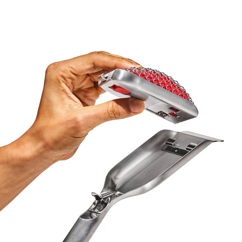Coiled Grill Brush With Replaceable Head Q4