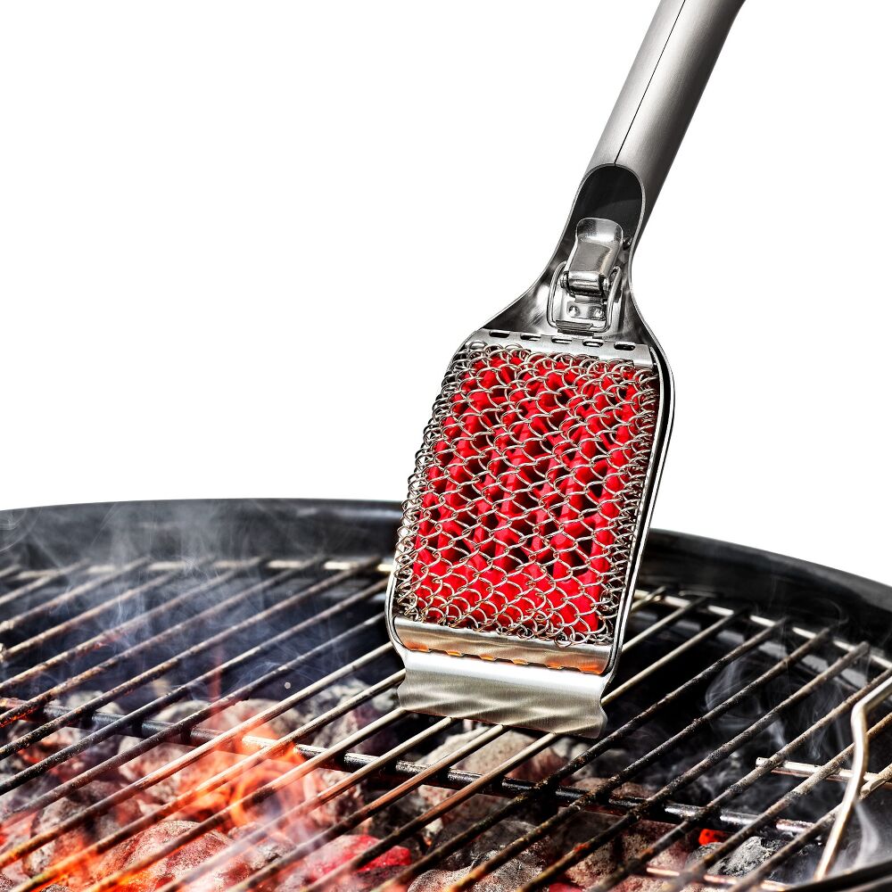 Coiled Grill Brush With Replaceable Head Q4