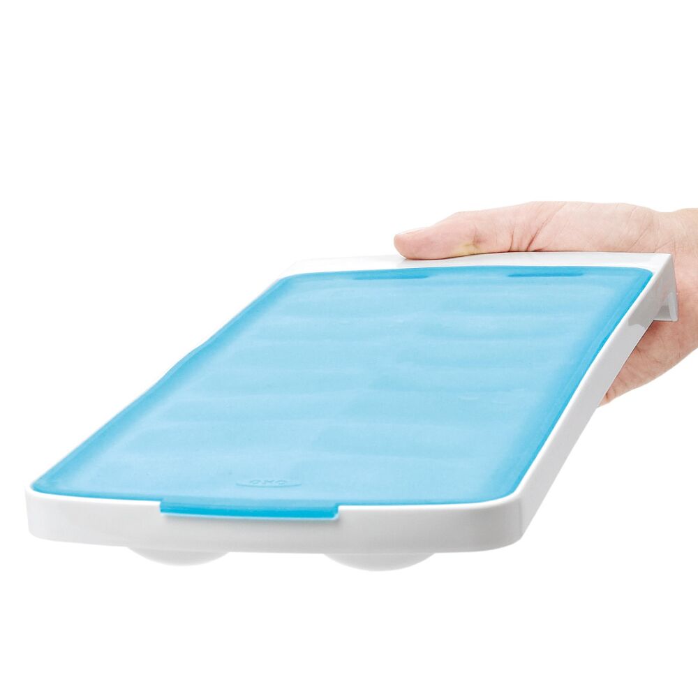 No-Spill Ice Cube Tray - 2 Pack S8