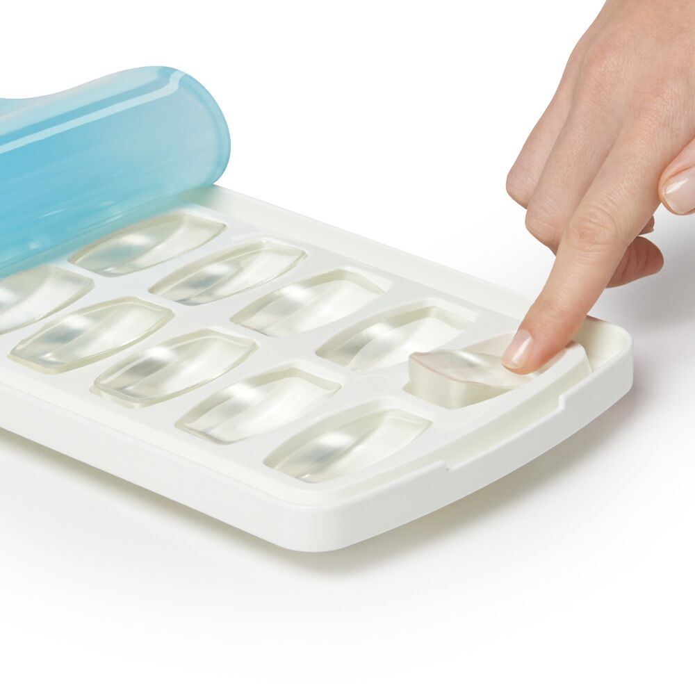 No-Spill Ice Cube Tray - 2 Pack S8