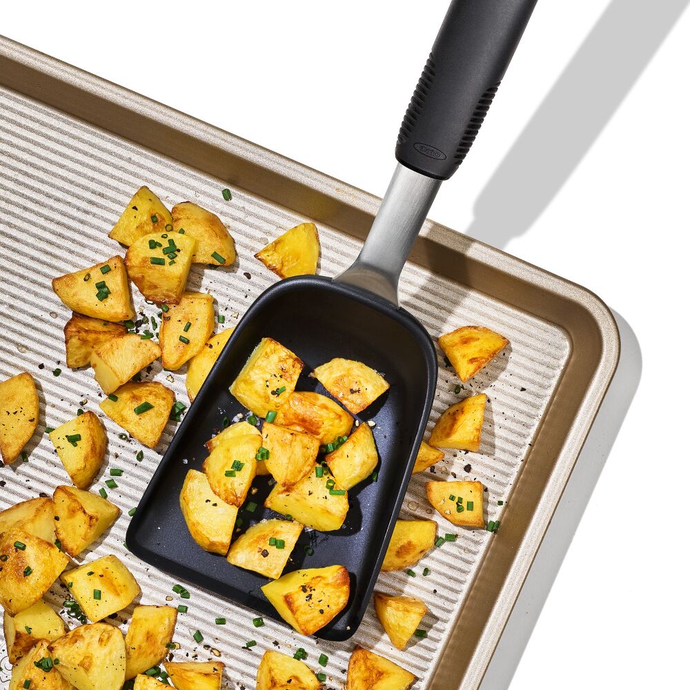 Sheet Pan Scoop W4