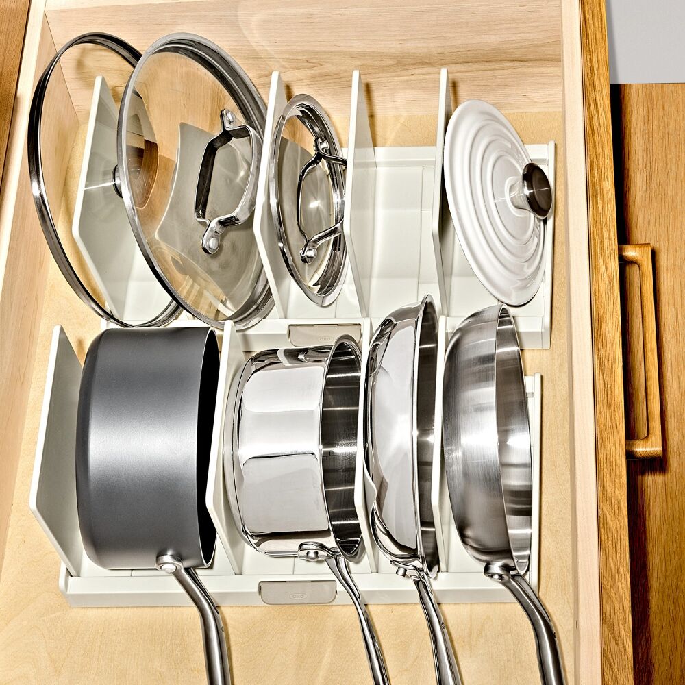 Adjustable Cookware Organizer E4