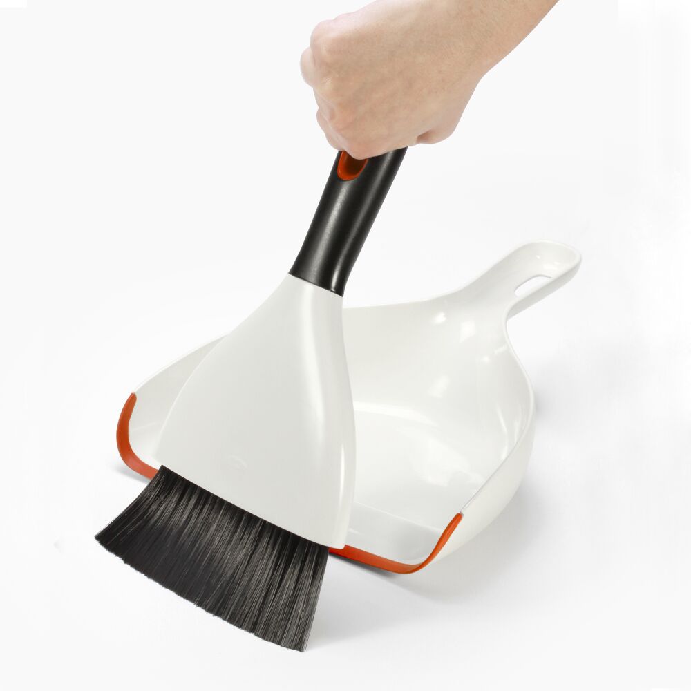 Dustpan & Brush Set F7