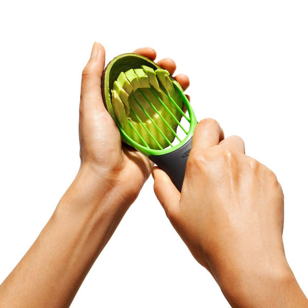 3-in-1 Avocado Slicer D8