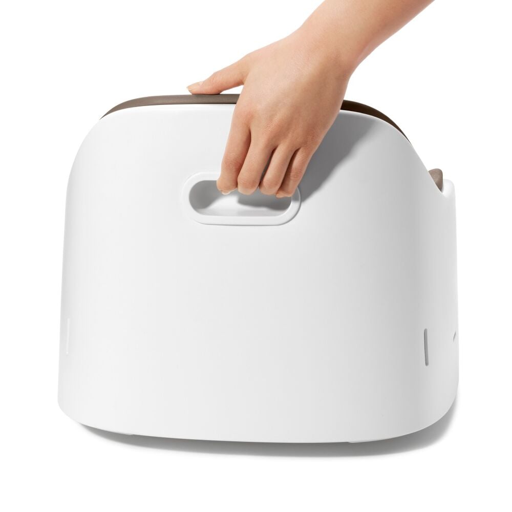 Nest Booster Seat with Removable Cushion G9