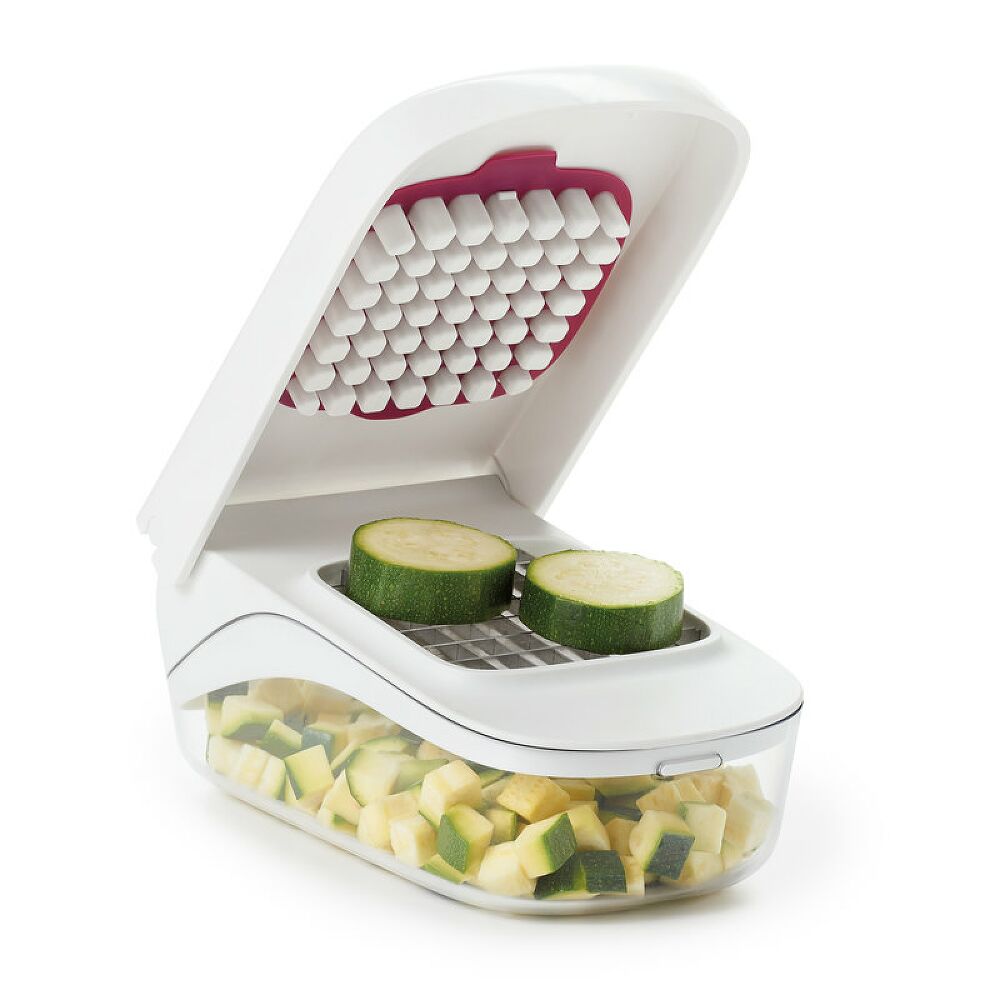 Vegetable Chopper with Easy-Pour Opening G3