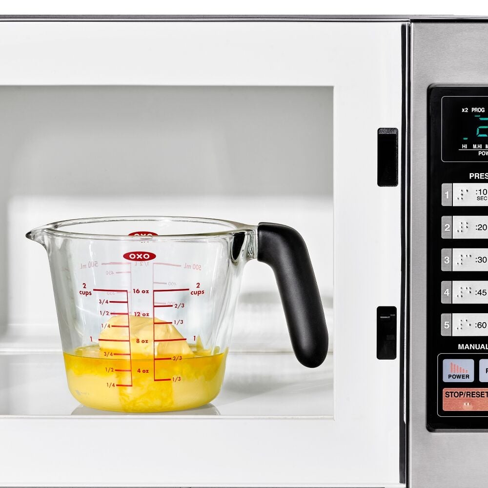 2 Cup Glass Measuring Cup with Lid Q2