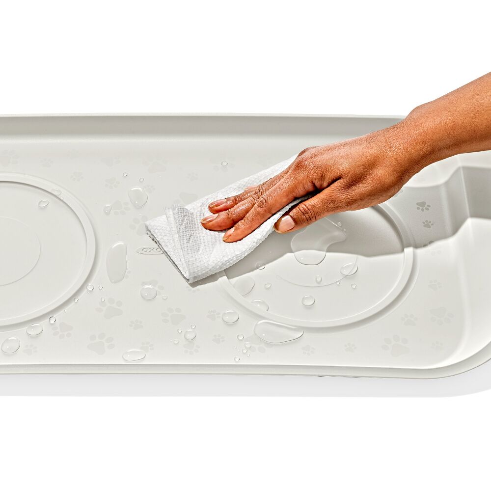 OXO Pet Easy-Clean Feeding Mat Q8