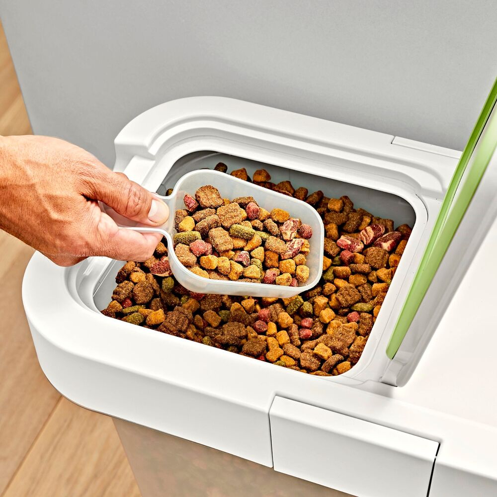 OXO Pet Airtight Food Container with Scoop — Large Q1