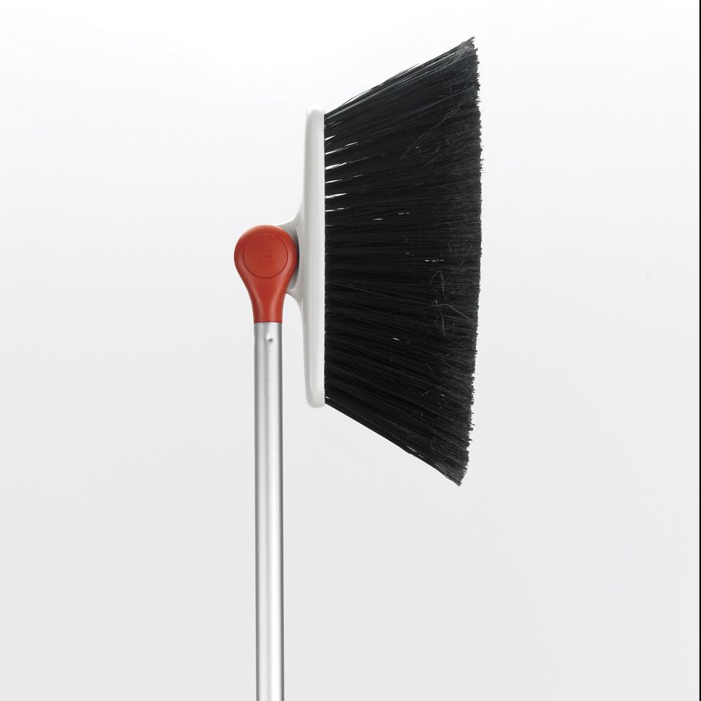 Any-Angle Broom Q8