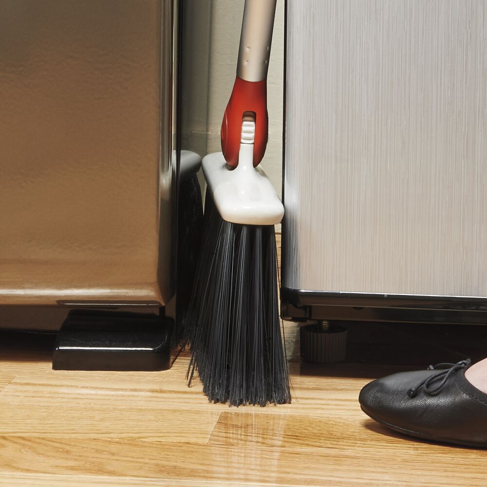 Any-Angle Broom Q8
