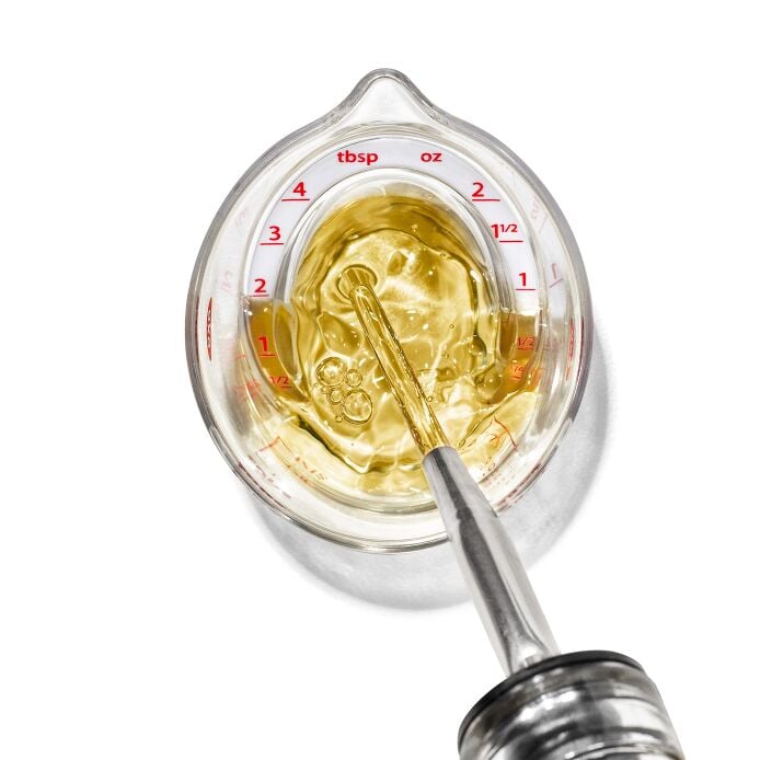 Mini Angled Measuring Cup L6