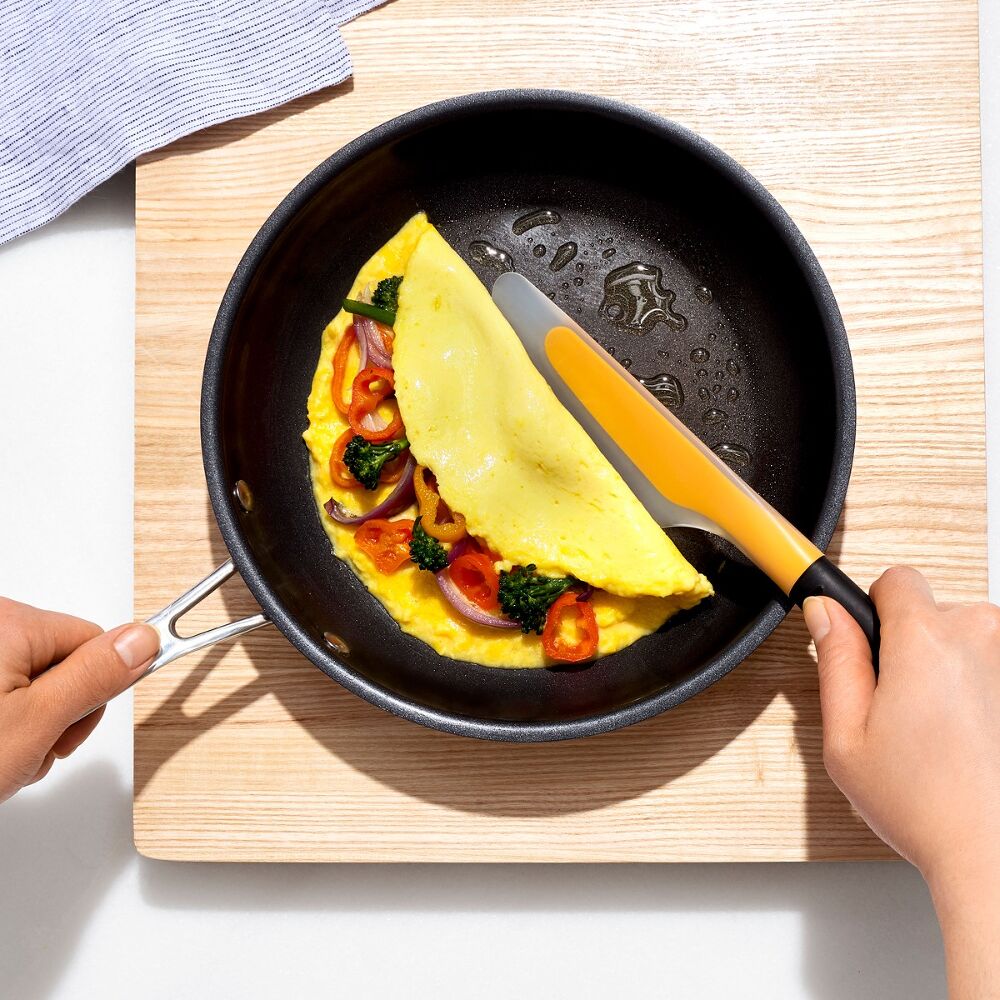 Small Flip & Fold Omelet Turner R5